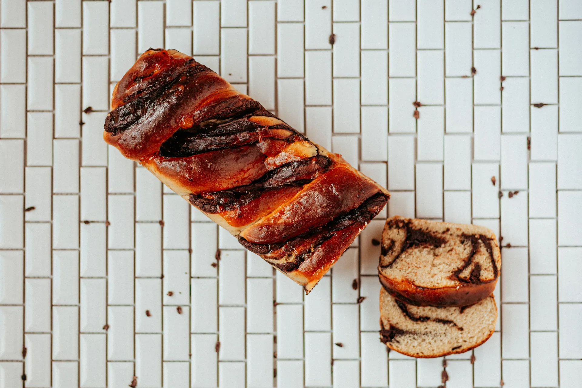 Angeschnittenes Schokoladen-Babka